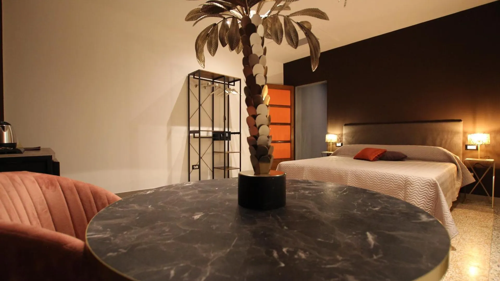 Le Maginot Relais Bed & Breakfast Castelvetro Piacentino Italy